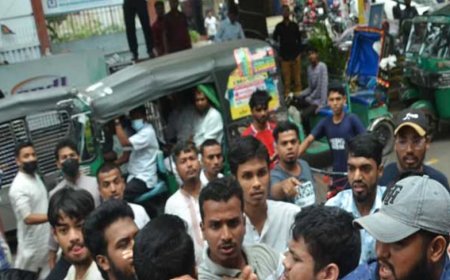 চট্টগ্রামে শাহবাগীদের বিক্ষোভের চেষ্টা জনতার প্রতিরোধ