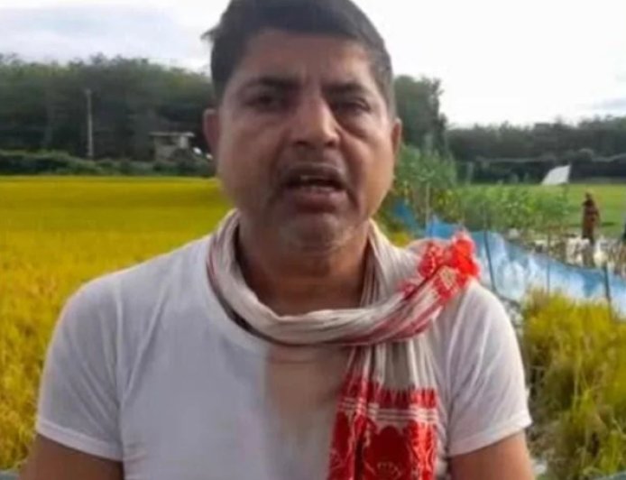 ভারতে জন্ম সেখানকারই শিক্ষক, তবুও বাংলাদেশে পুশইন